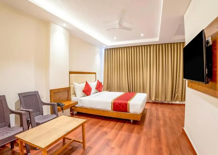 Hotel Olive Tree International By Krishiv Vrindavan - Best Location Vrindavan- In-House Parking